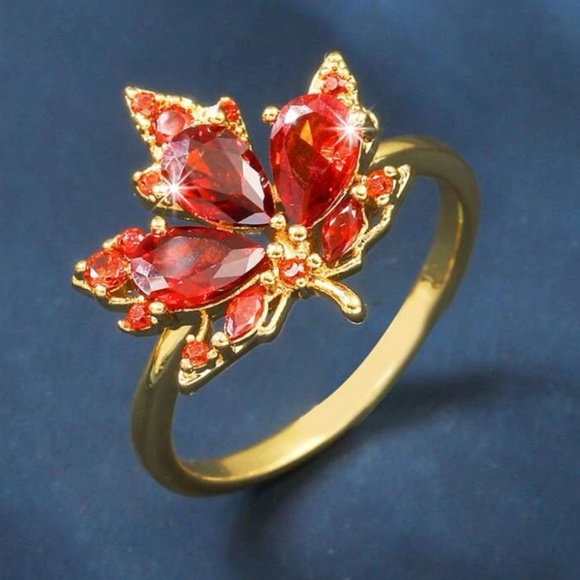 🍁Maple Leaf Ring🍁 - Picture 1 of 3